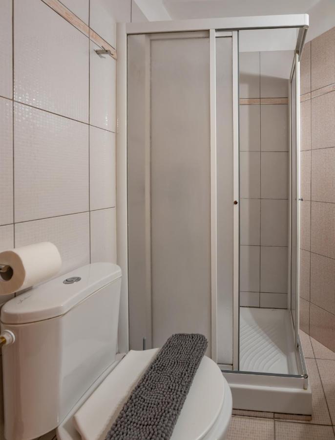 Appartement Flat In Excellent Location With Private Parking à Athènes Extérieur photo
